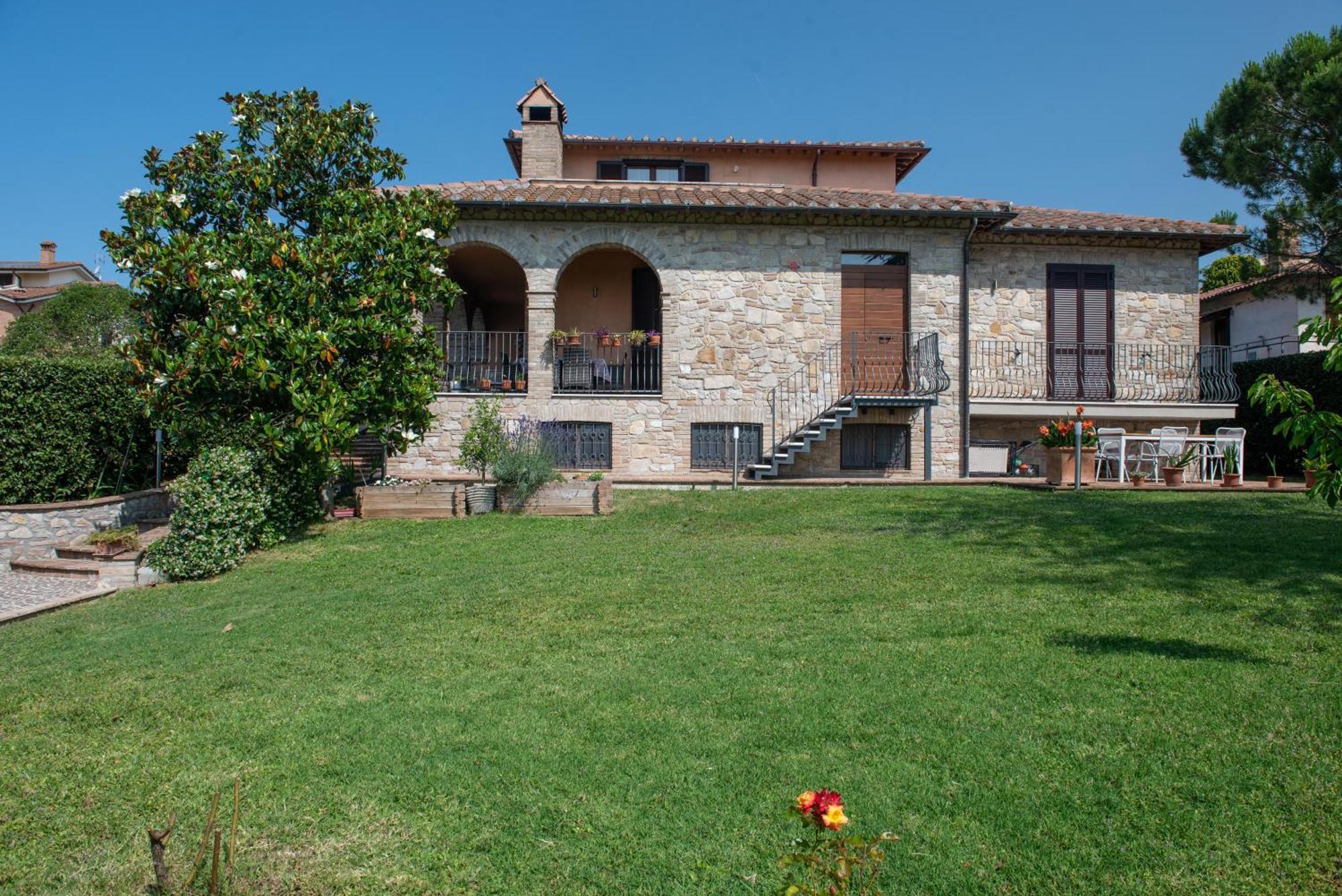 Dolce Alba Panzió Montecastrilli Kültér fotó